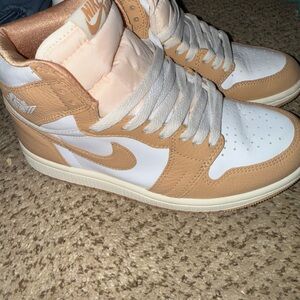 Nike Women's Beige and White High-Top Sneakers